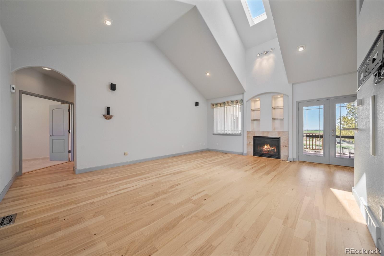 61 Lakeview Circle