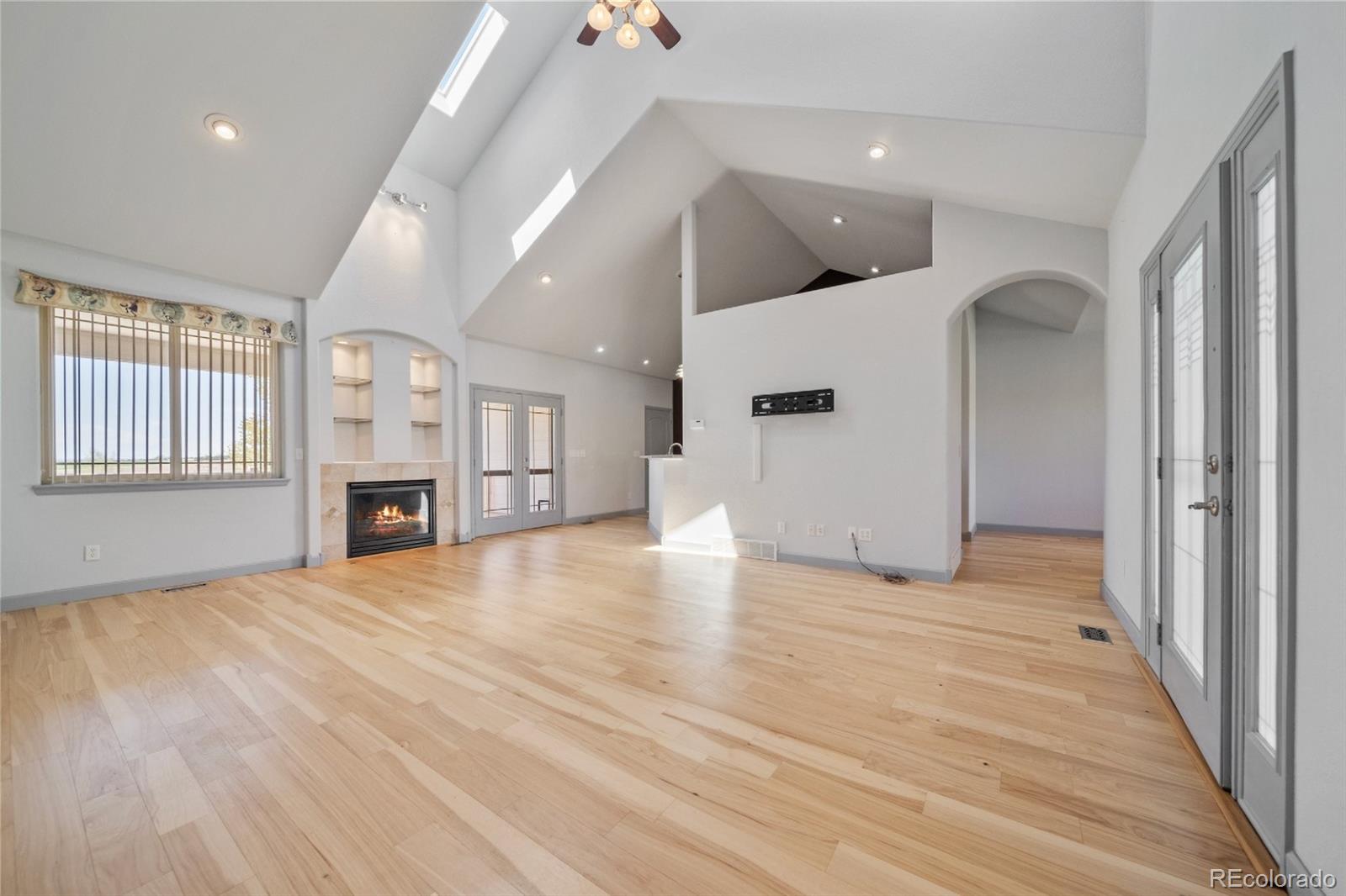 61 Lakeview Circle