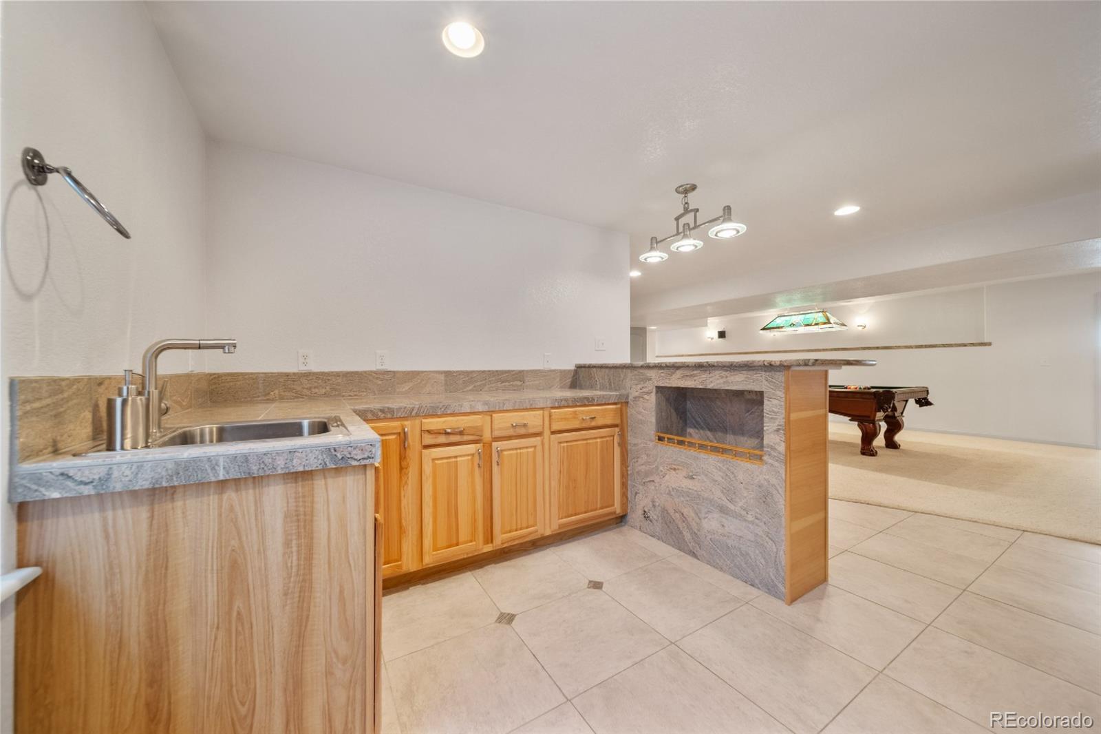 61 Lakeview Circle