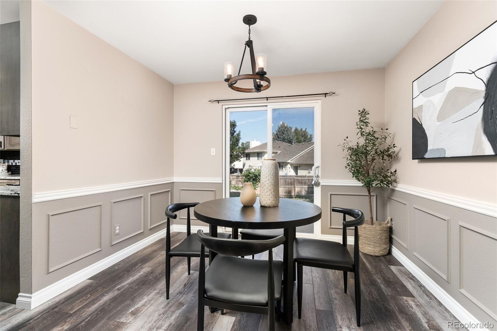 325 S 33rd Avenue