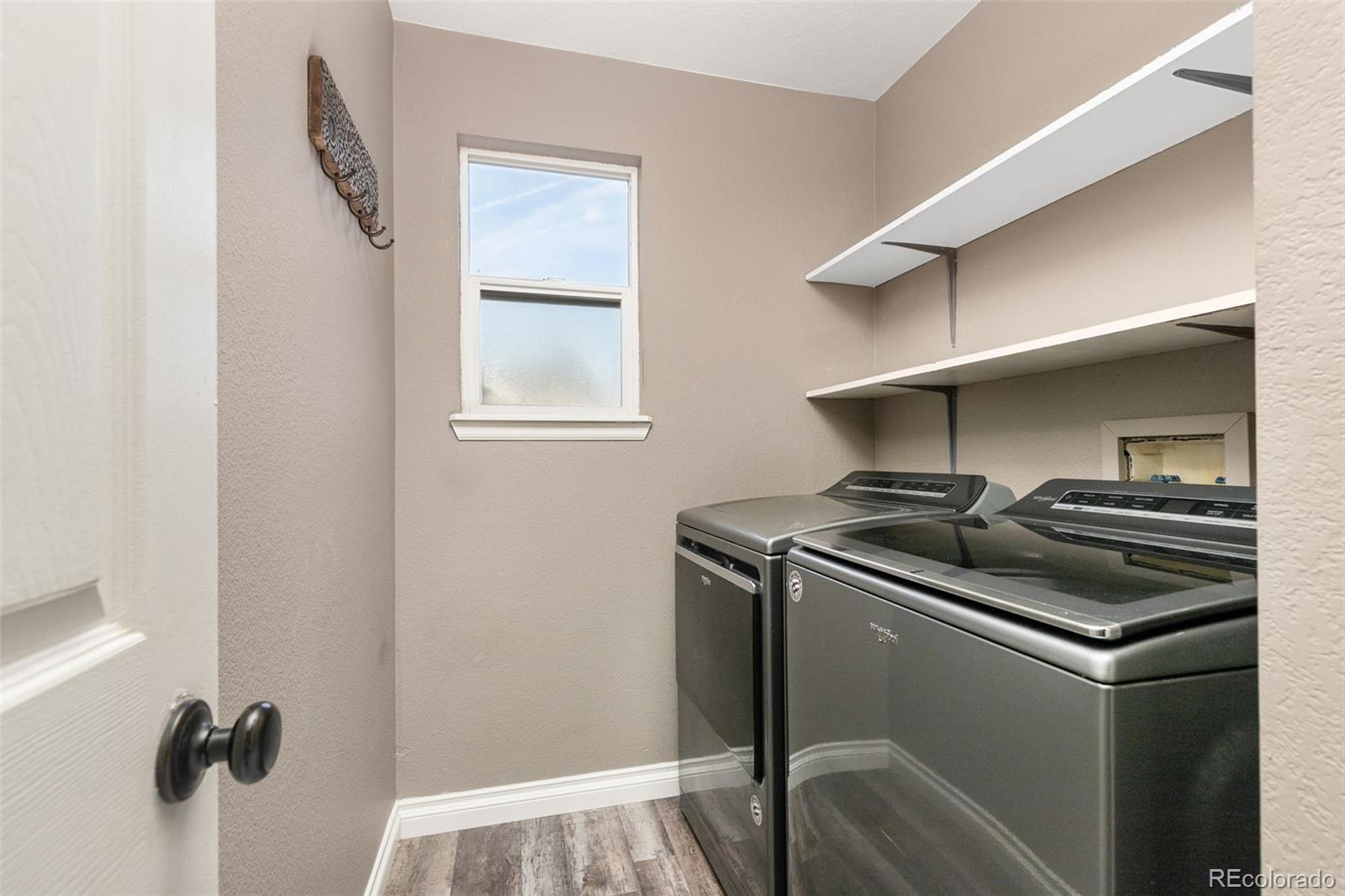 325 S 33rd Avenue