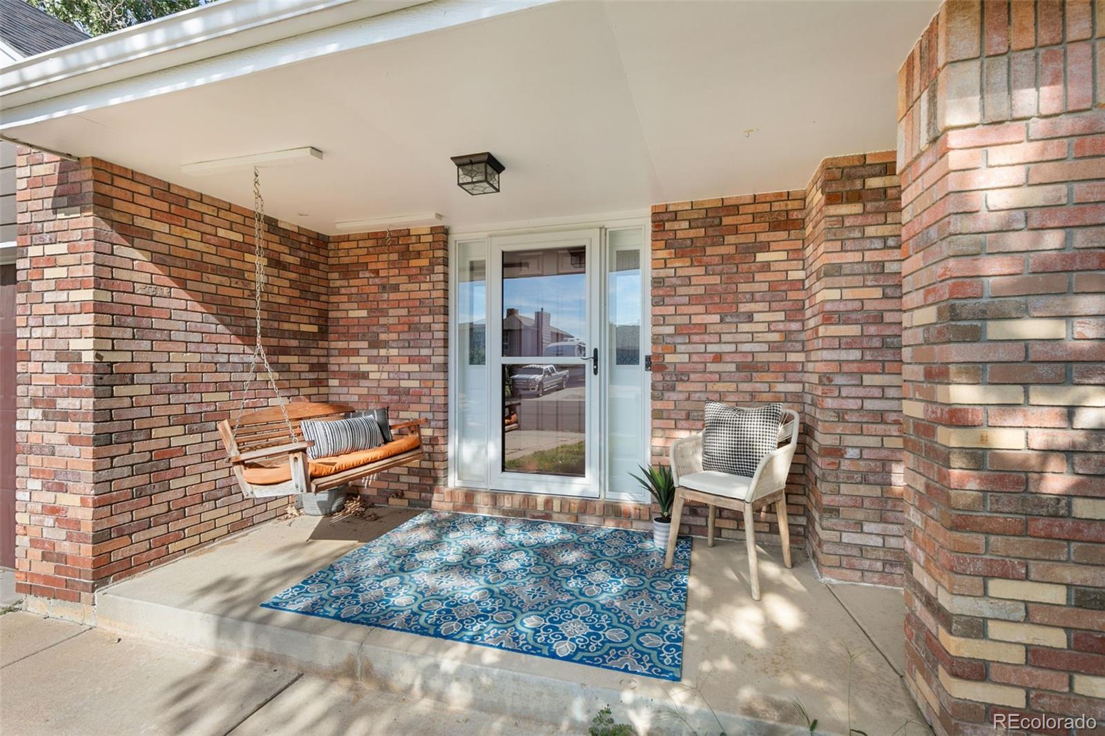 325 S 33rd Avenue