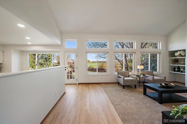 2511 W 108th Place