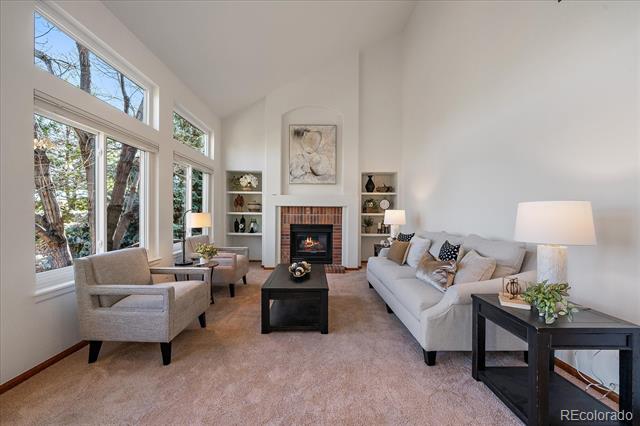2511 W 108th Place