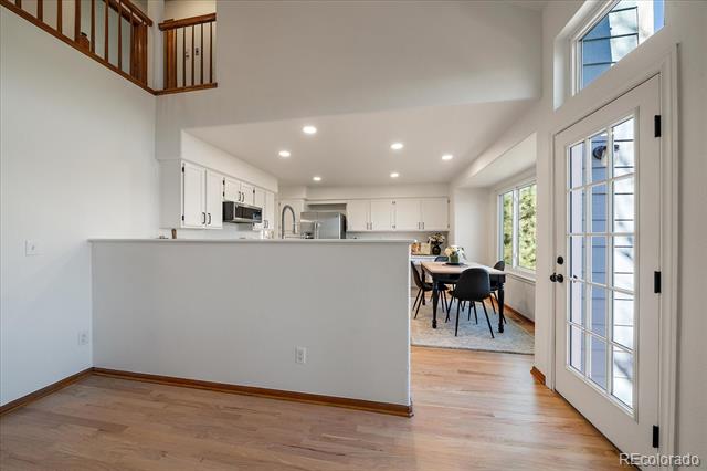 2511 W 108th Place