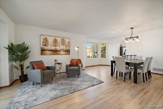 2511 W 108th Place