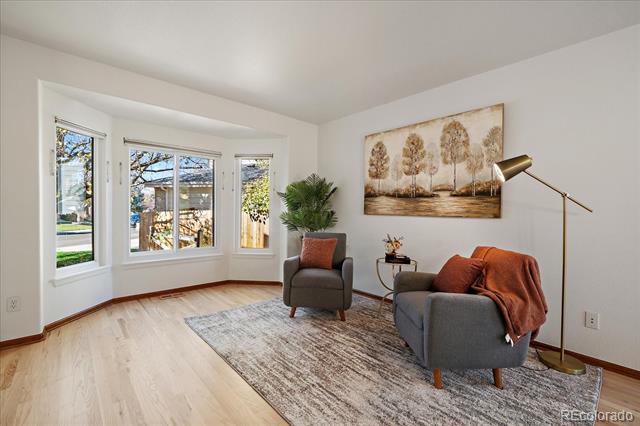 2511 W 108th Place