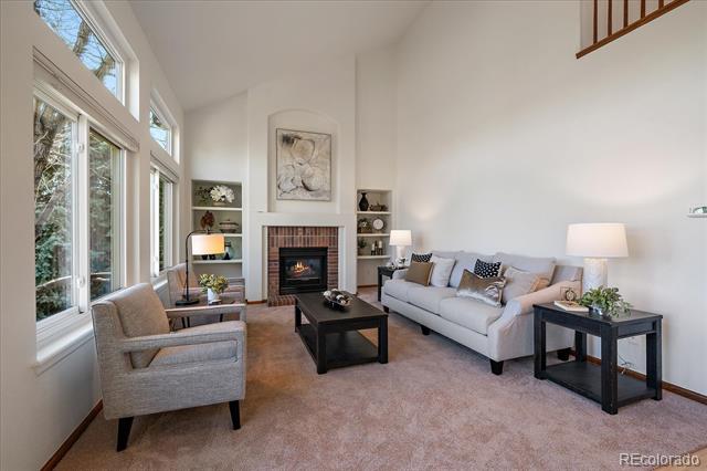 2511 W 108th Place
