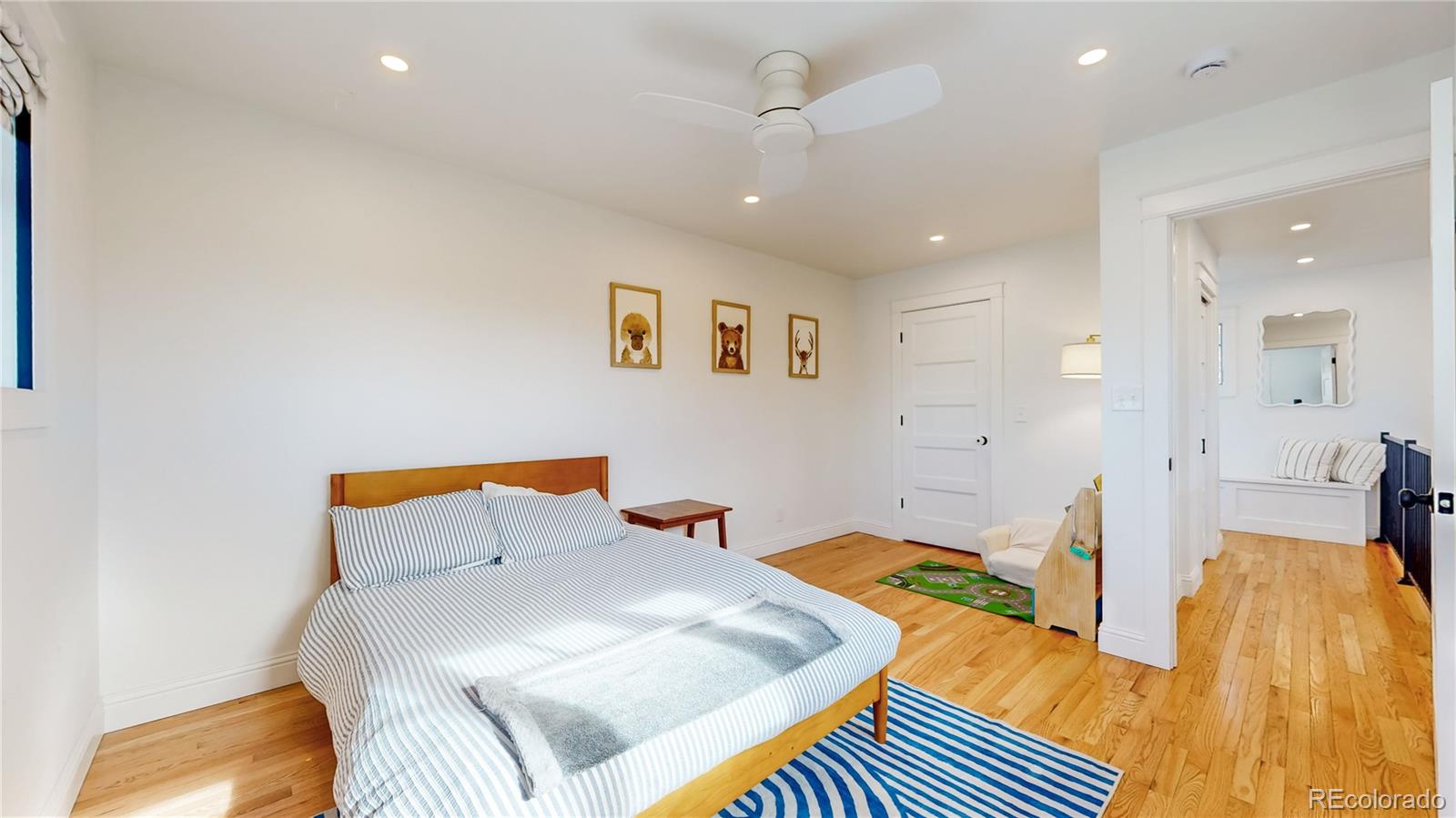 4041 W Hayward Place