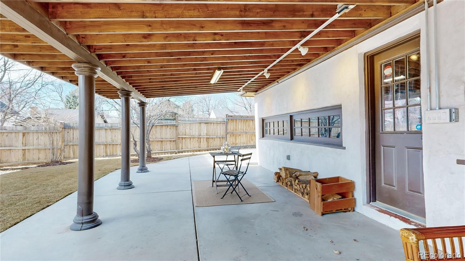 4041 W Hayward Place