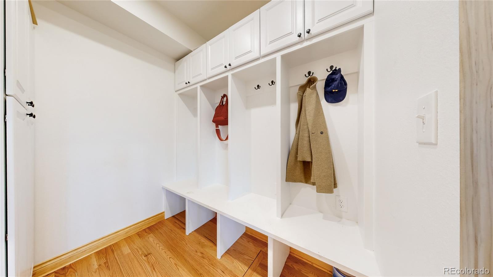 4041 W Hayward Place