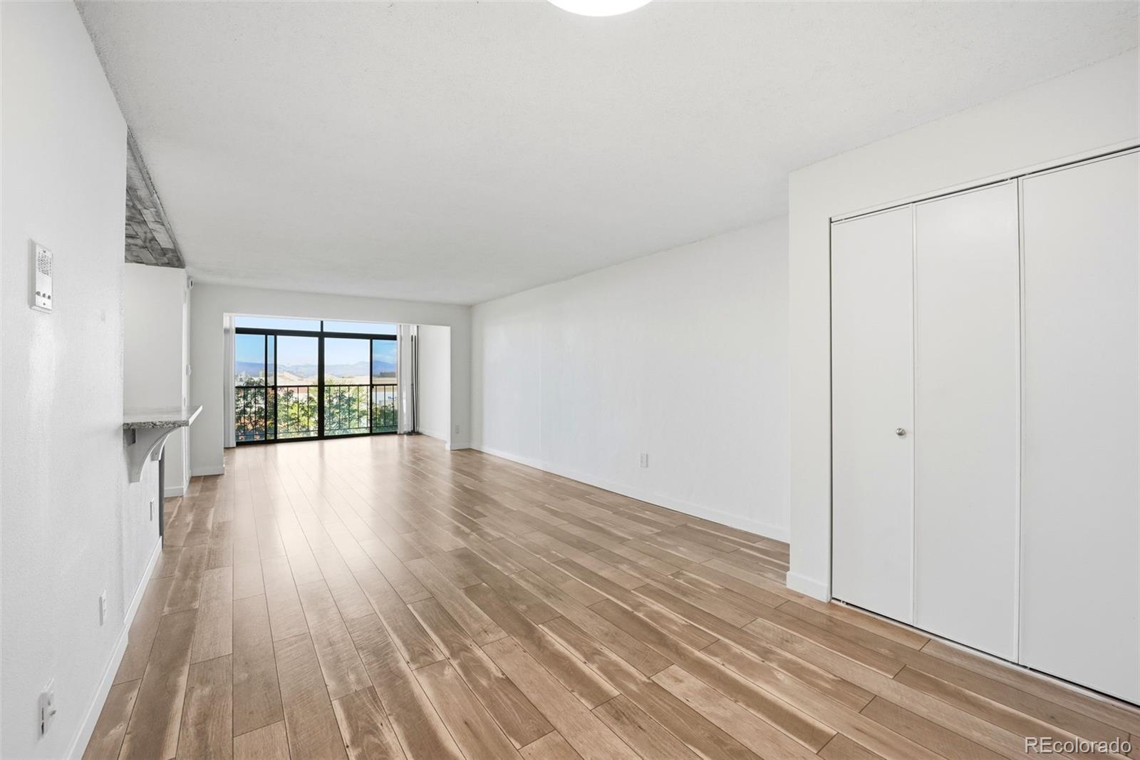 2 Adams Street Unit: 603