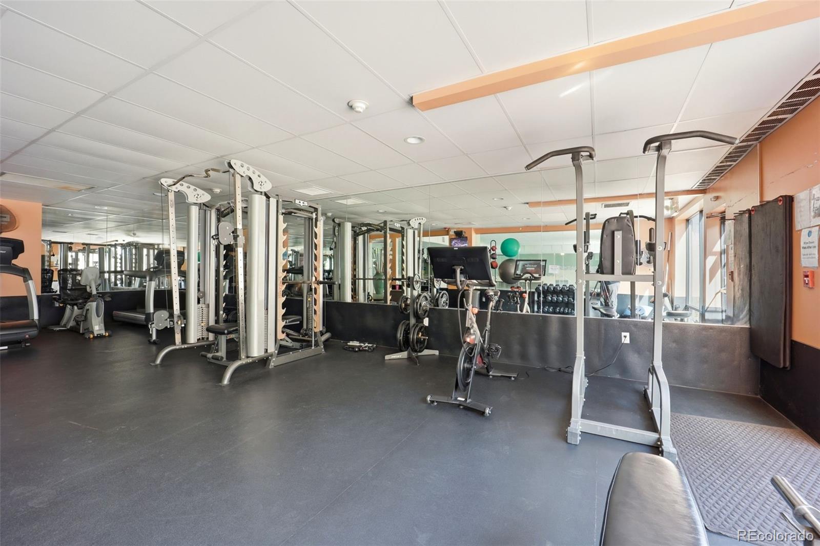 2 Adams Street Unit: 603