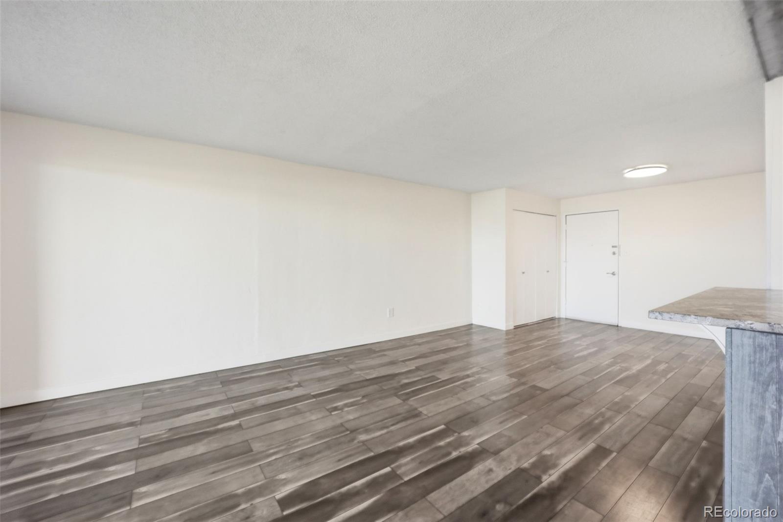 2 Adams Street Unit: 603