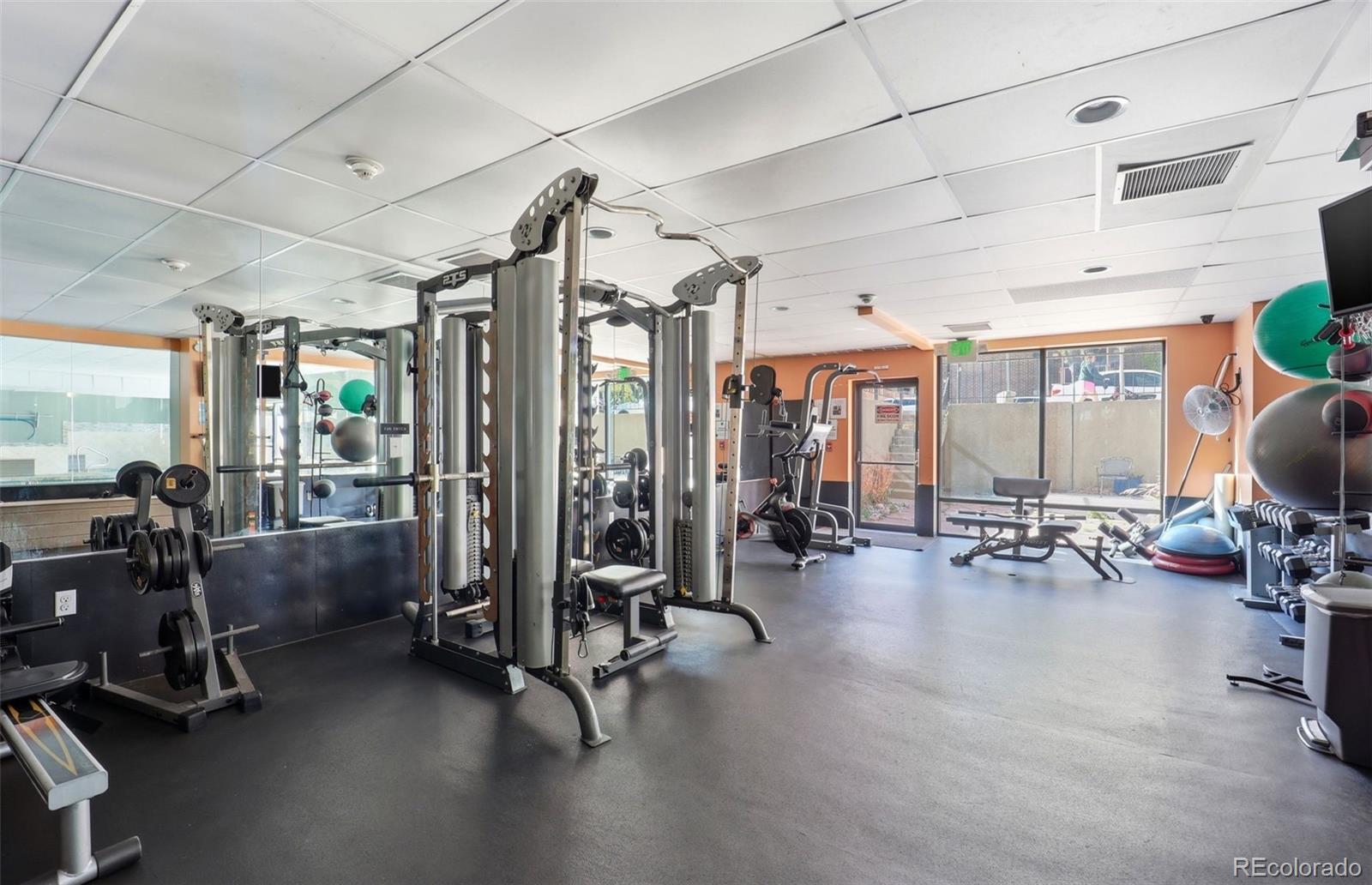 2 Adams Street Unit: 603