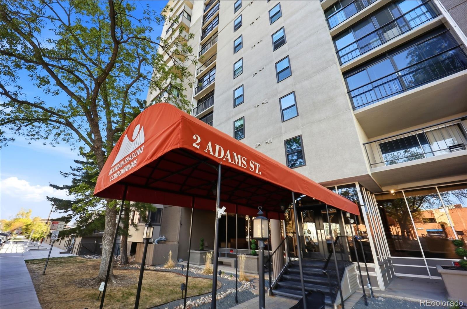 2 Adams Street Unit: 603