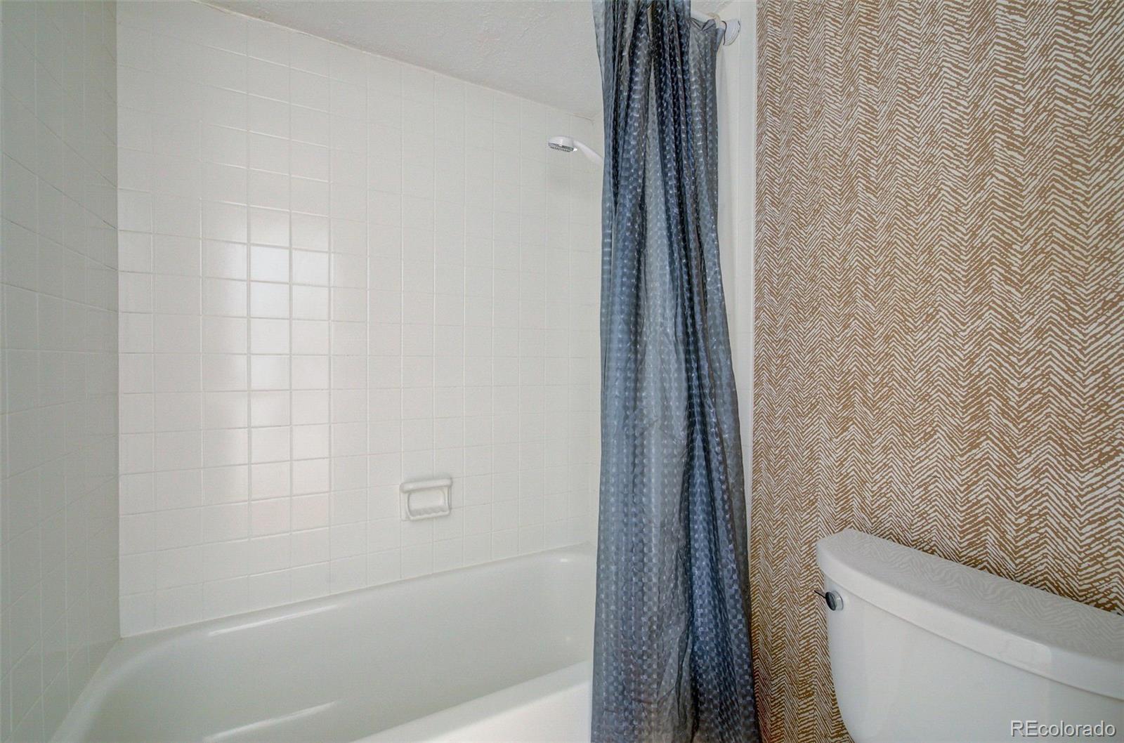 8060 E Girard Avenue Unit: 313