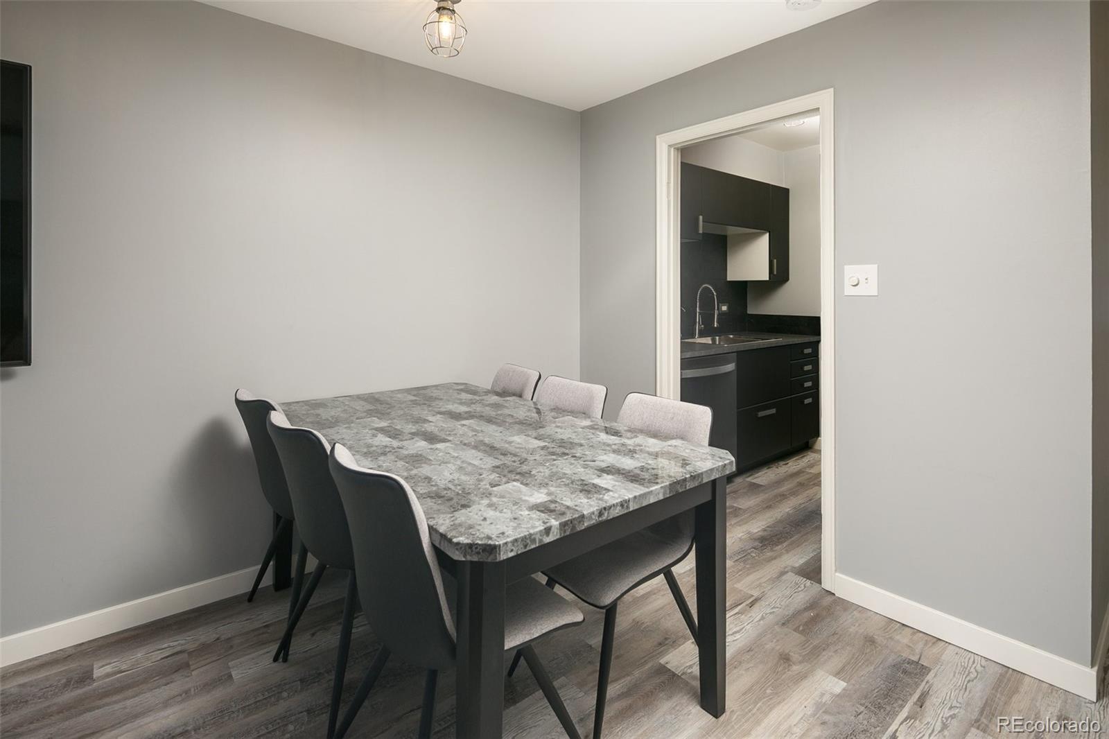 2301 E Fremont Avenue Unit: U15