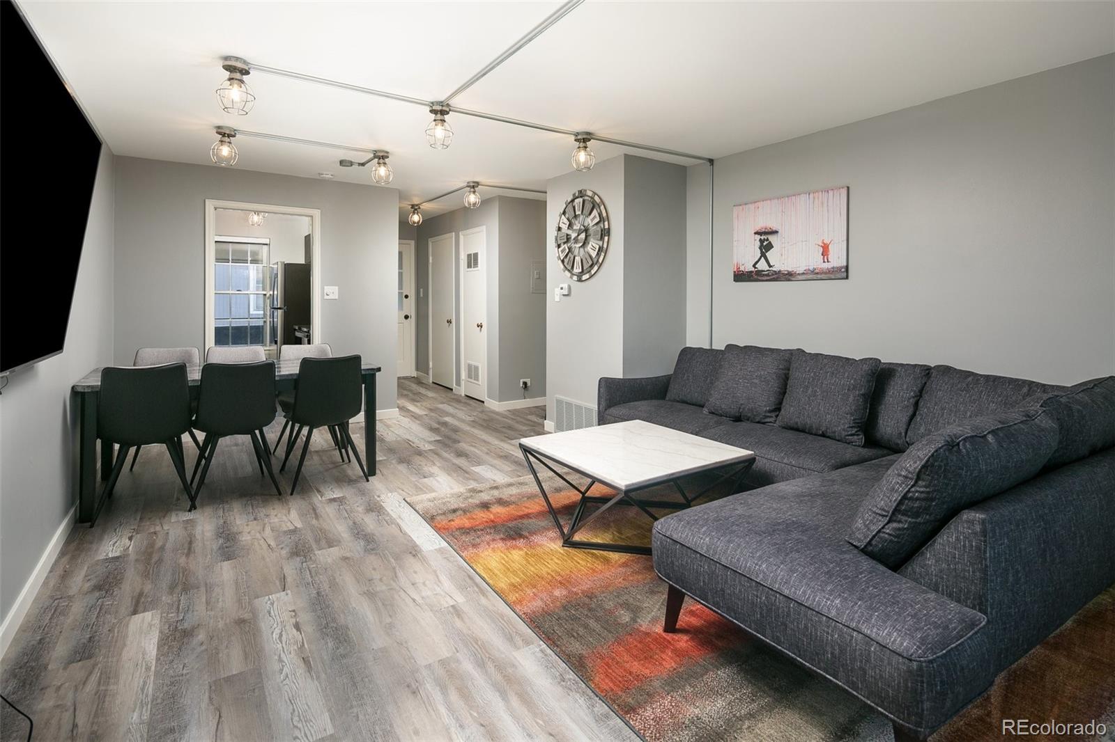 2301 E Fremont Avenue Unit: U15