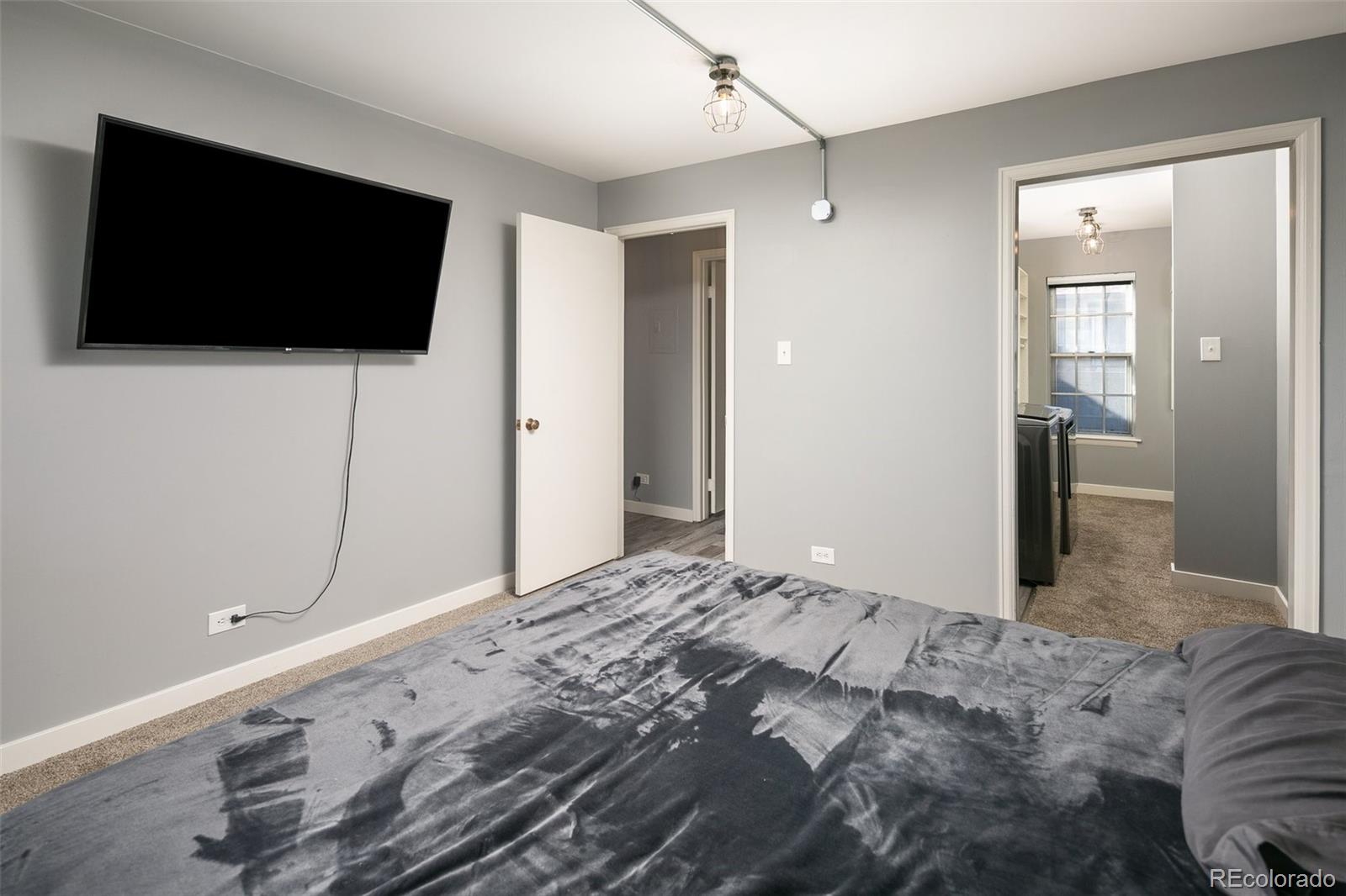 2301 E Fremont Avenue Unit: U15