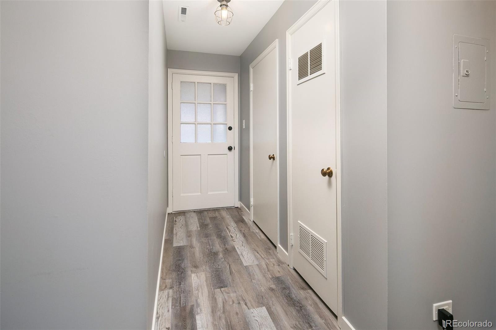 2301 E Fremont Avenue Unit: U15