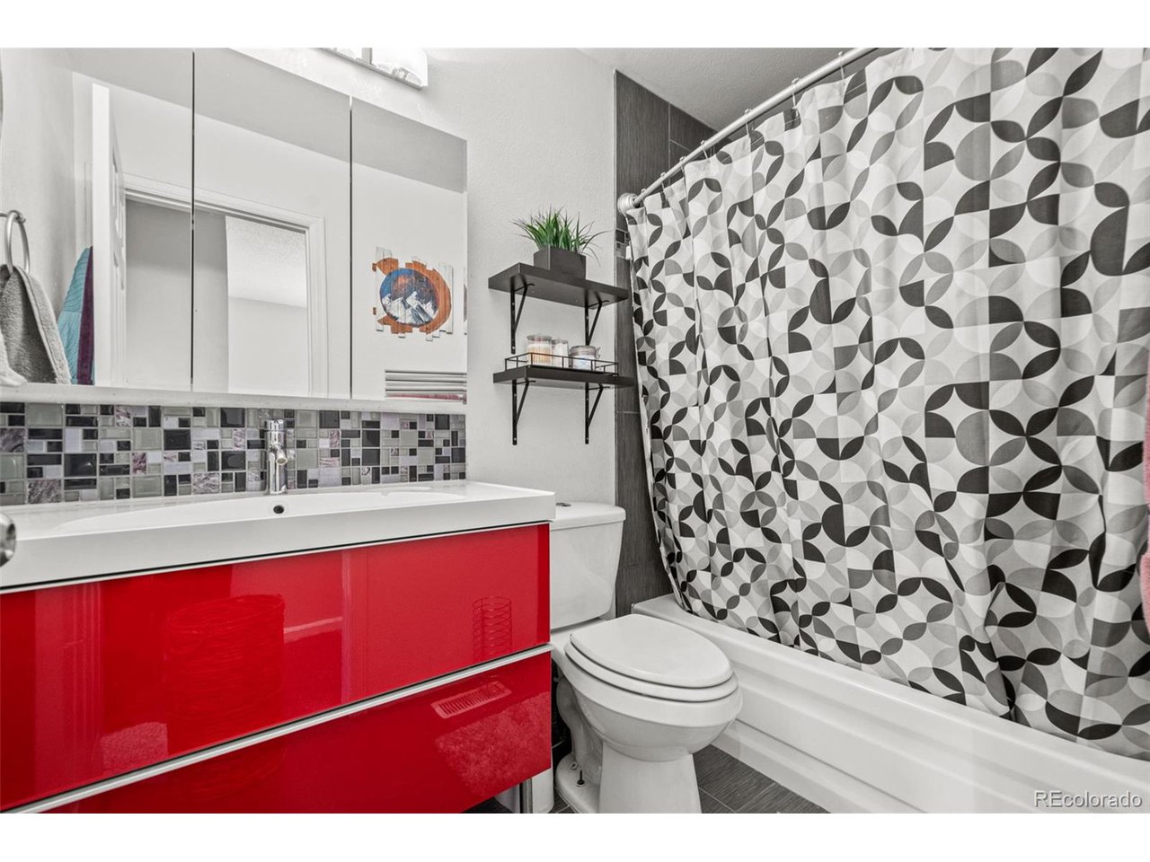1837 W 102nd