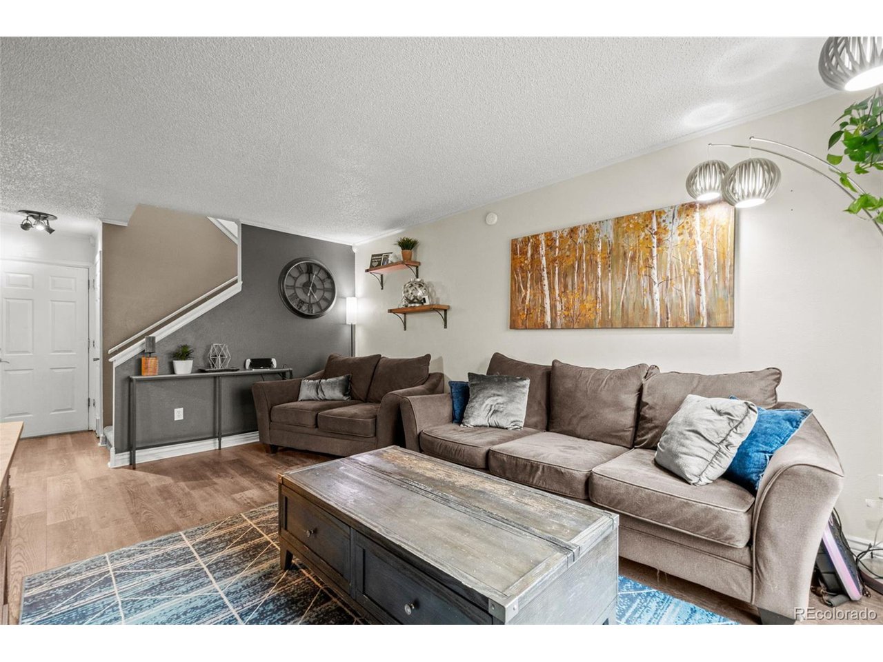 1837 W 102nd