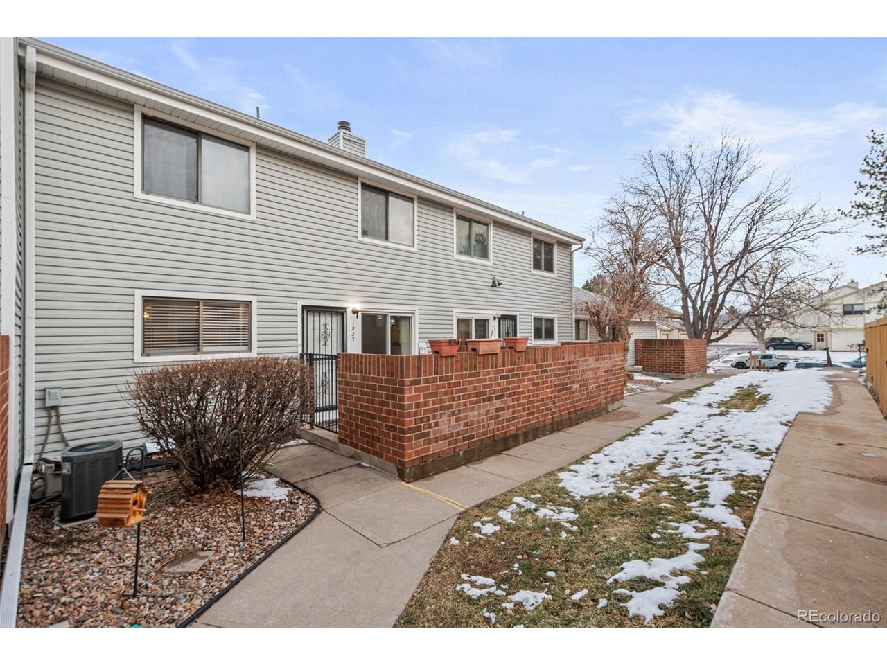 1837 W 102nd