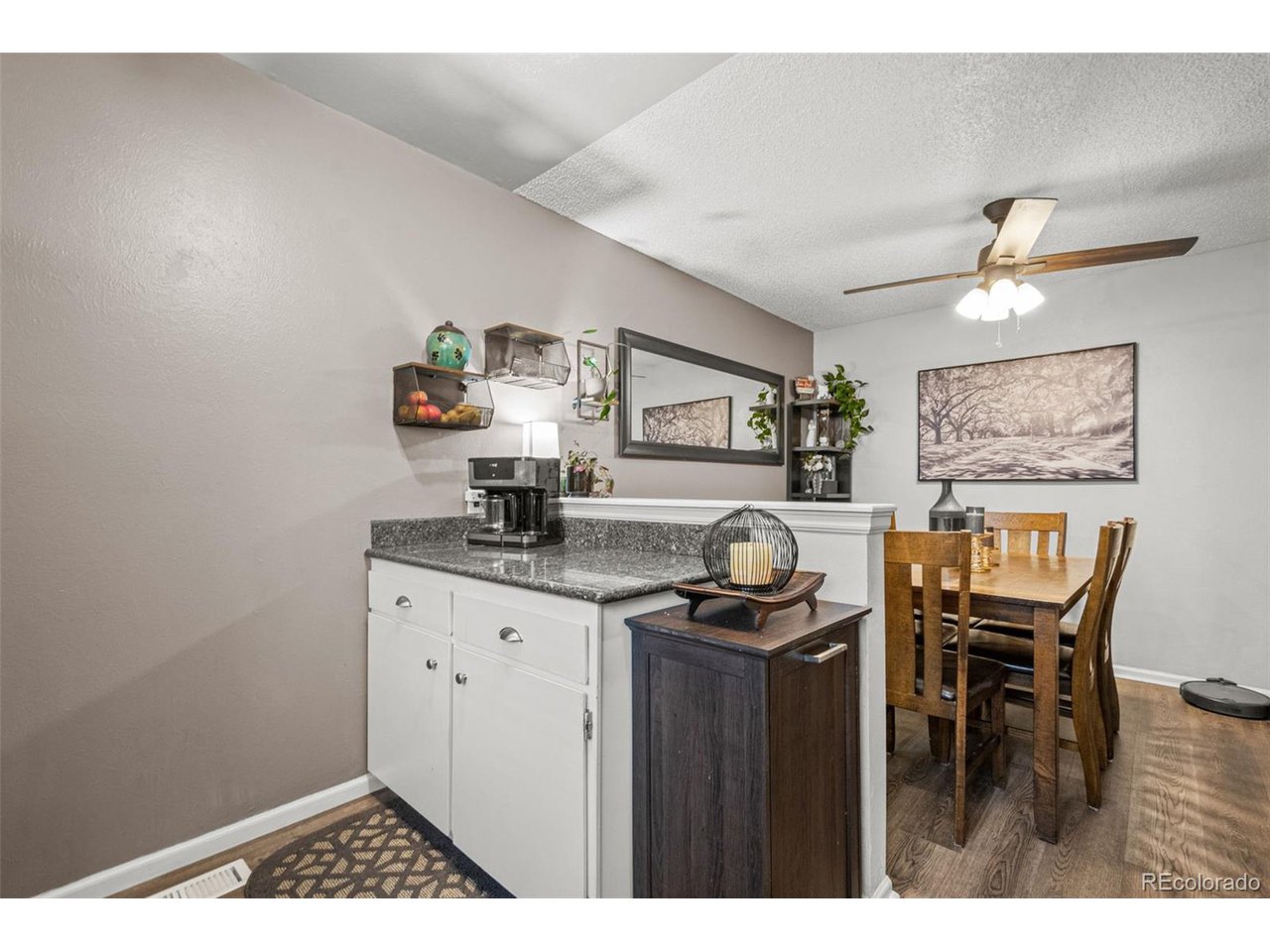 1837 W 102nd