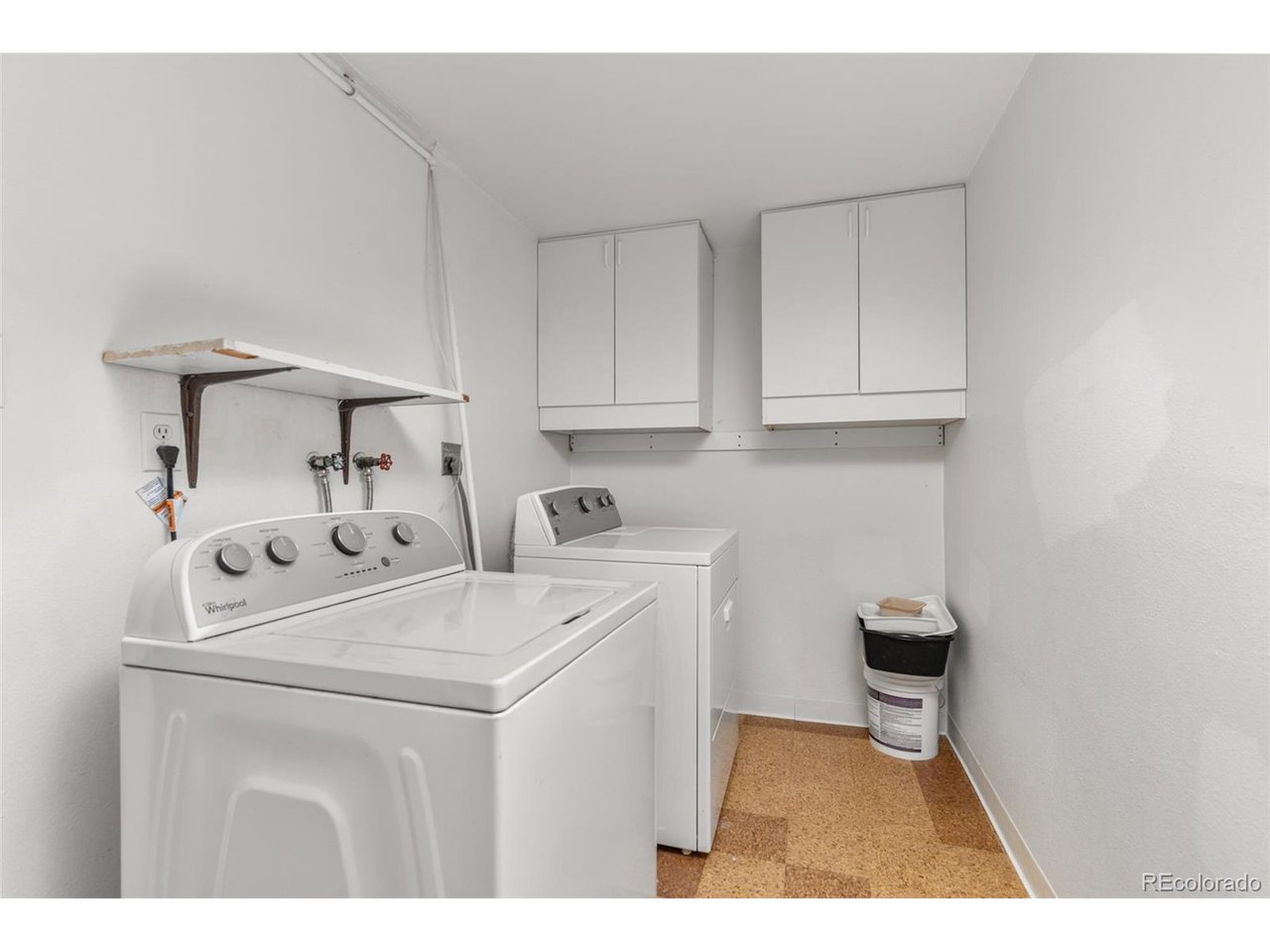 924 W 101st Pl