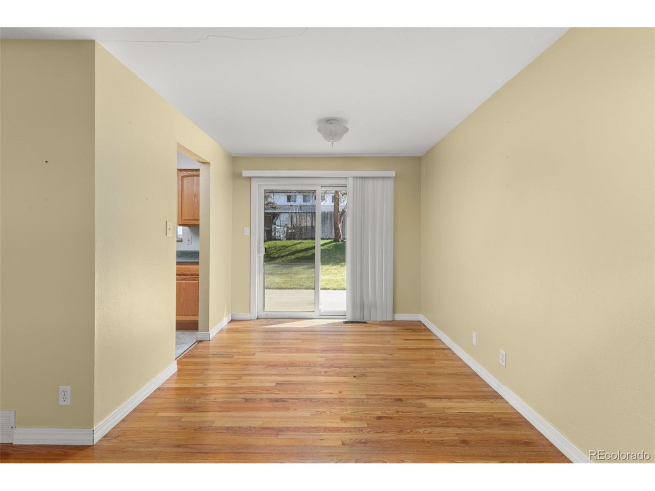 924 W 101st Pl