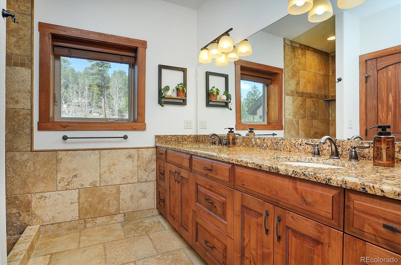 30220 Columbia Point