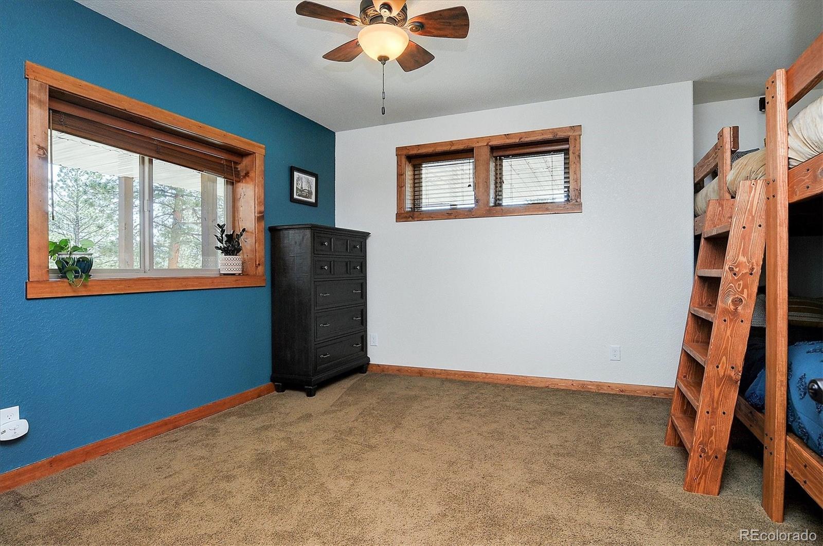 30220 Columbia Point