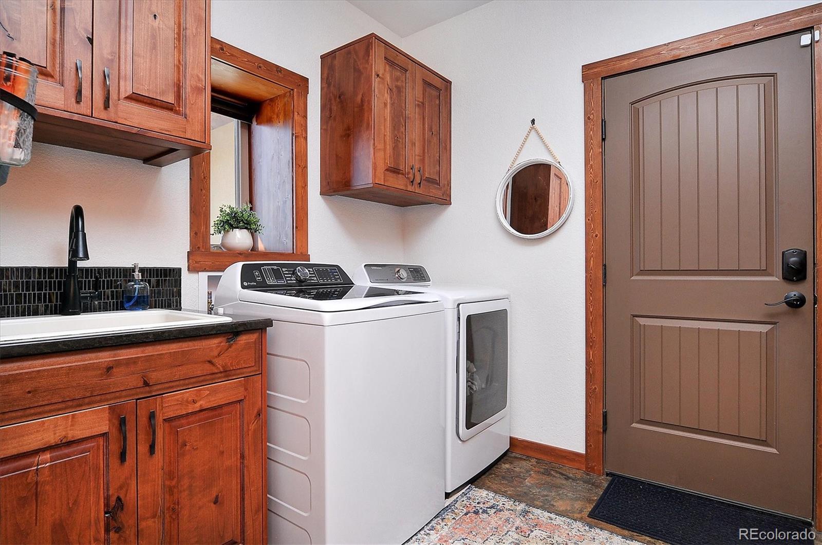 30220 Columbia Point