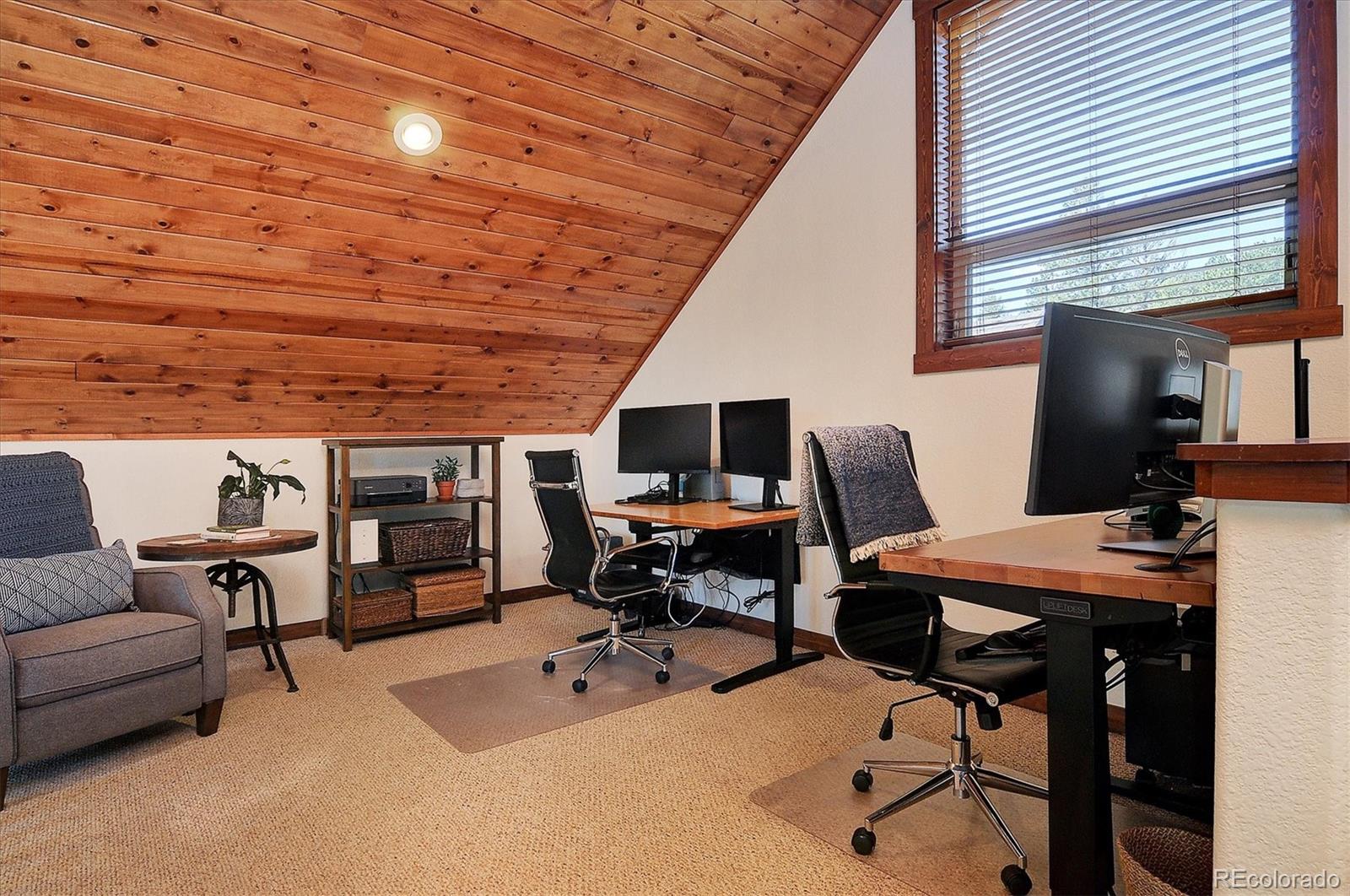 30220 Columbia Point