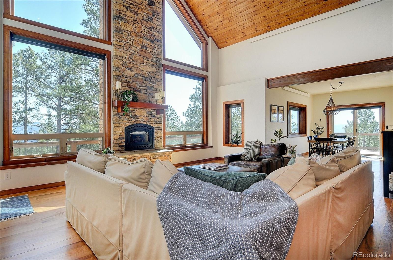 30220 Columbia Point