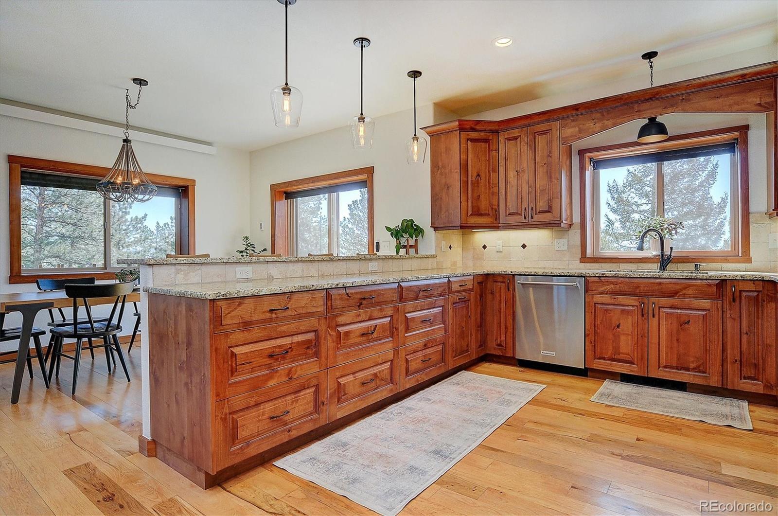 30220 Columbia Point