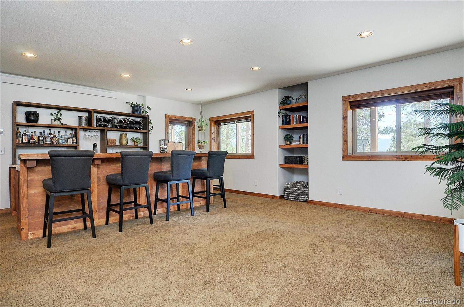 30220 Columbia Point