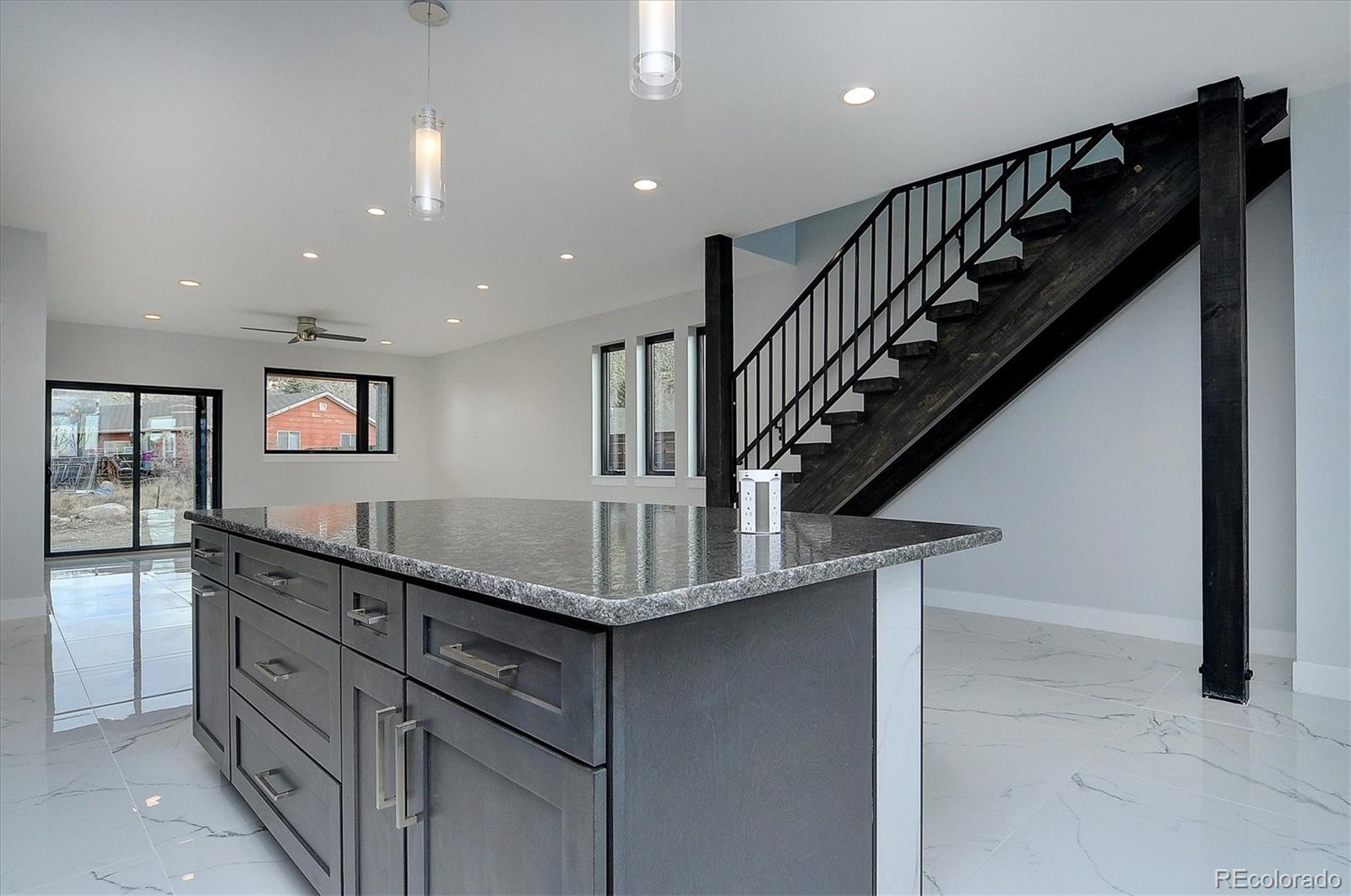 709 Marquette Avenue