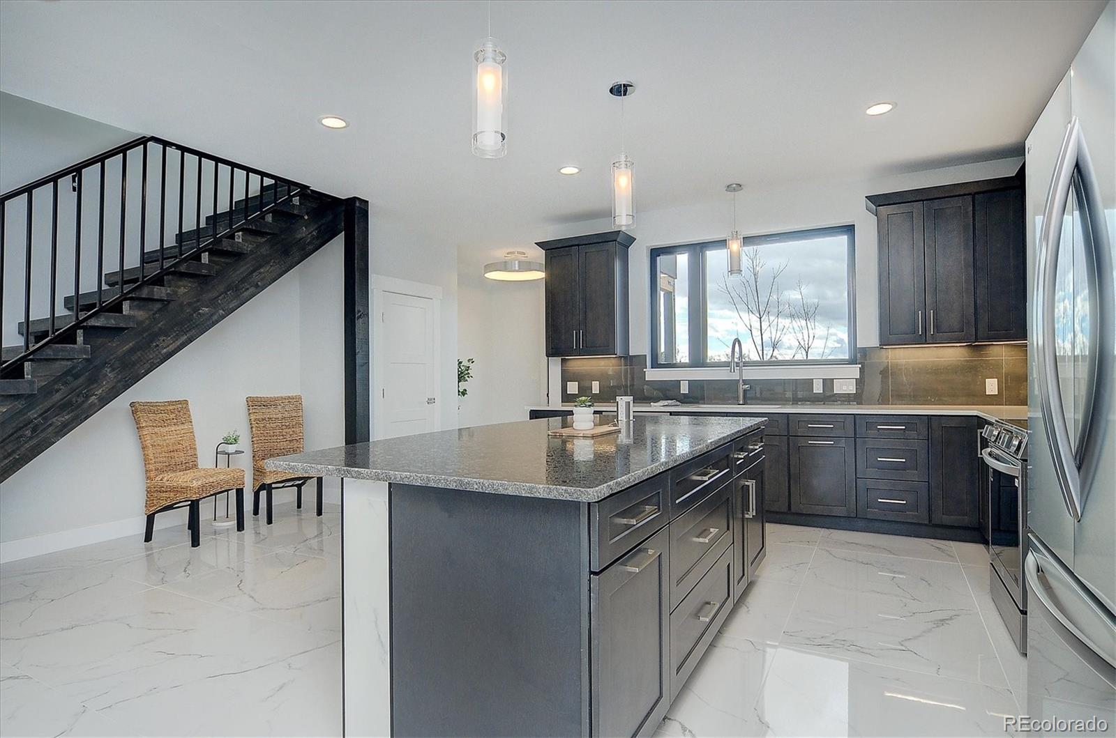 709 Marquette Avenue