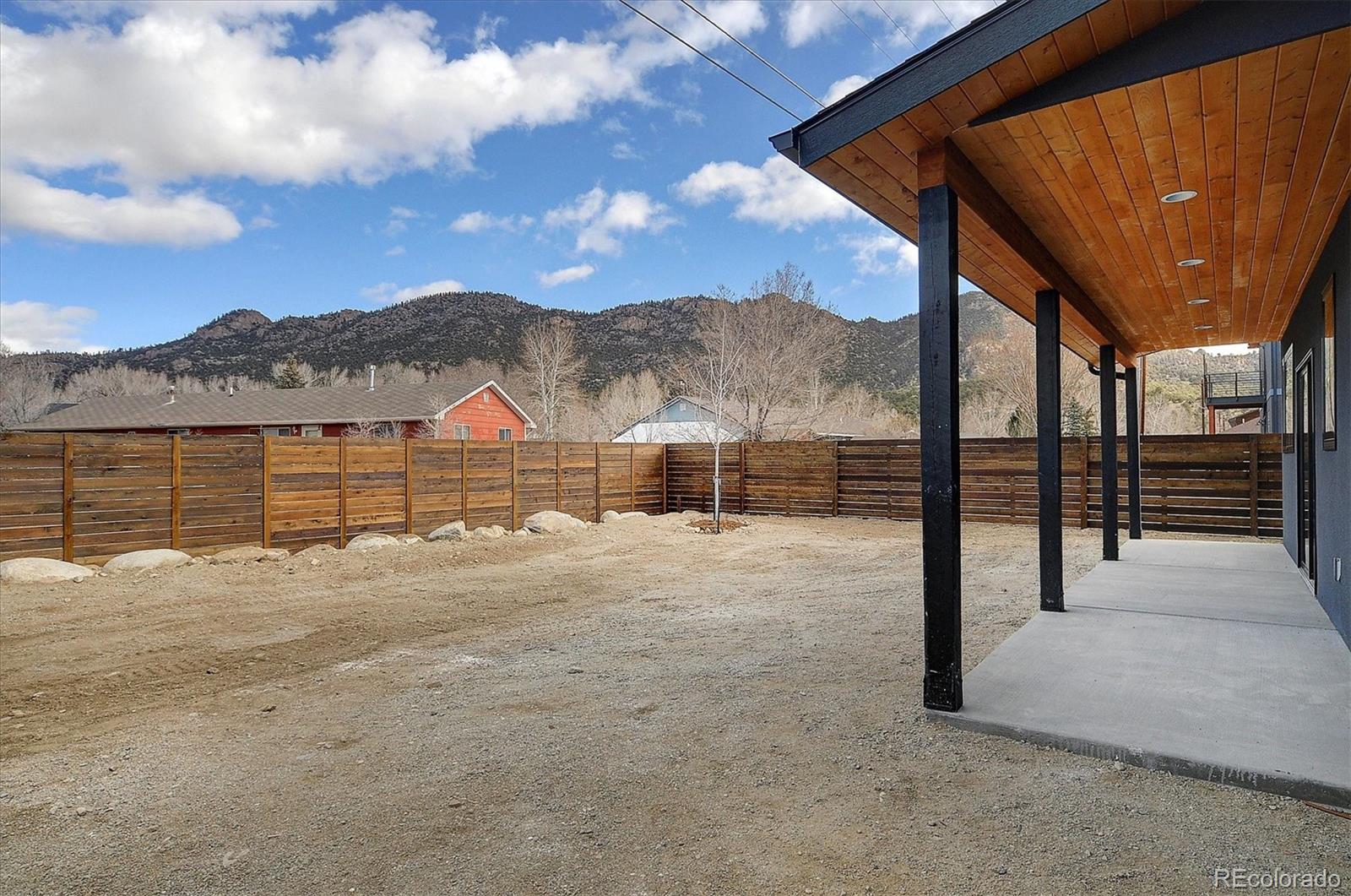 709 Marquette Avenue