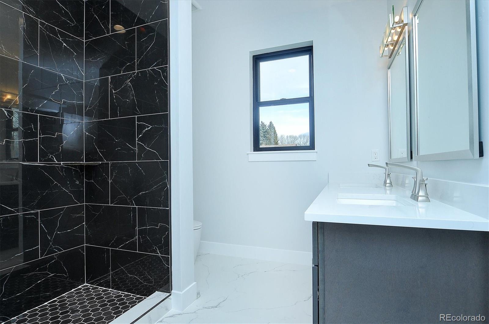 709 Marquette Avenue