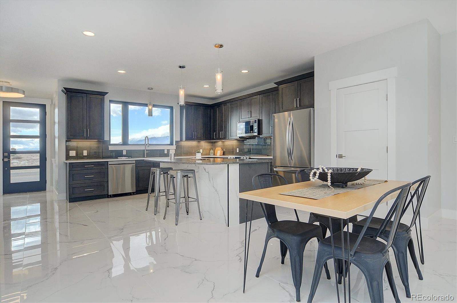 709 Marquette Avenue