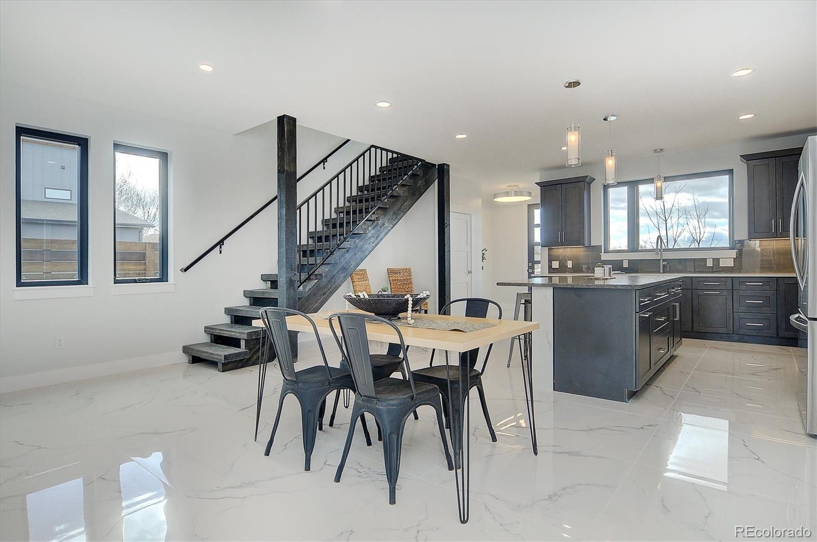 709 Marquette Avenue