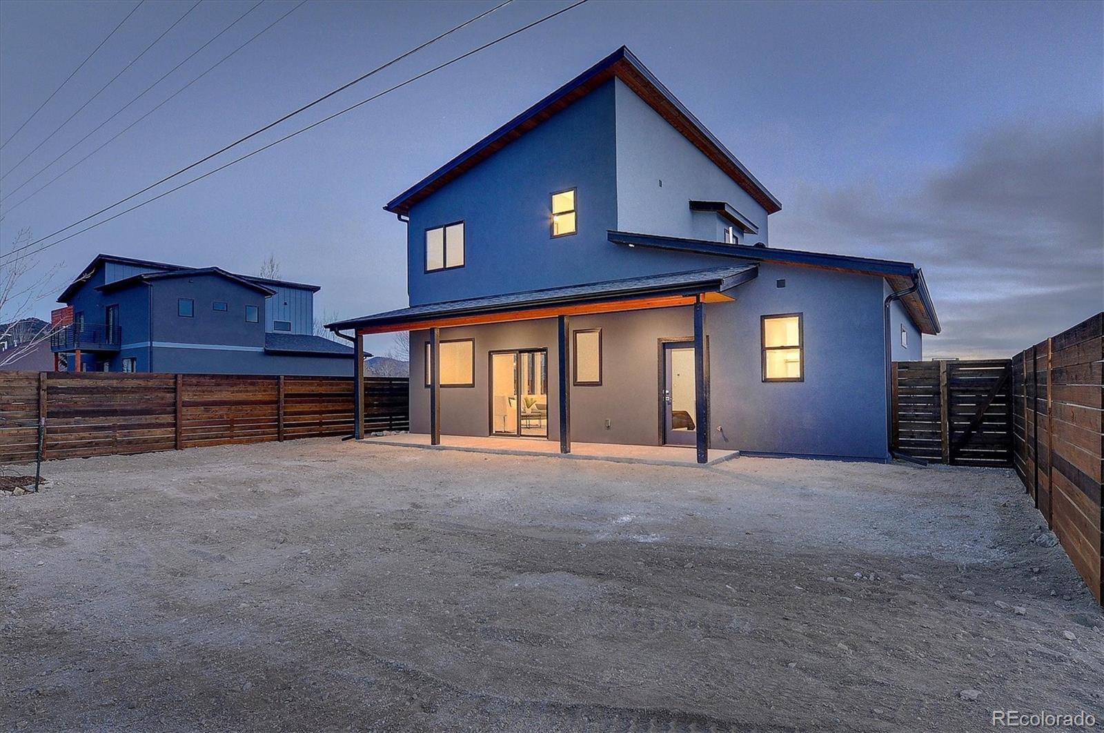 709 Marquette Avenue