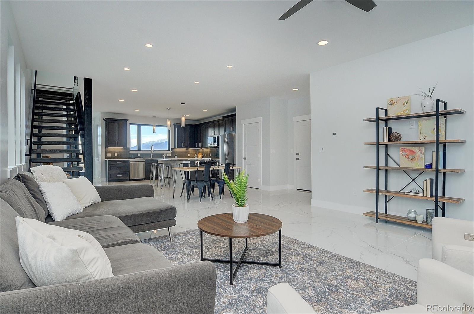 709 Marquette Avenue