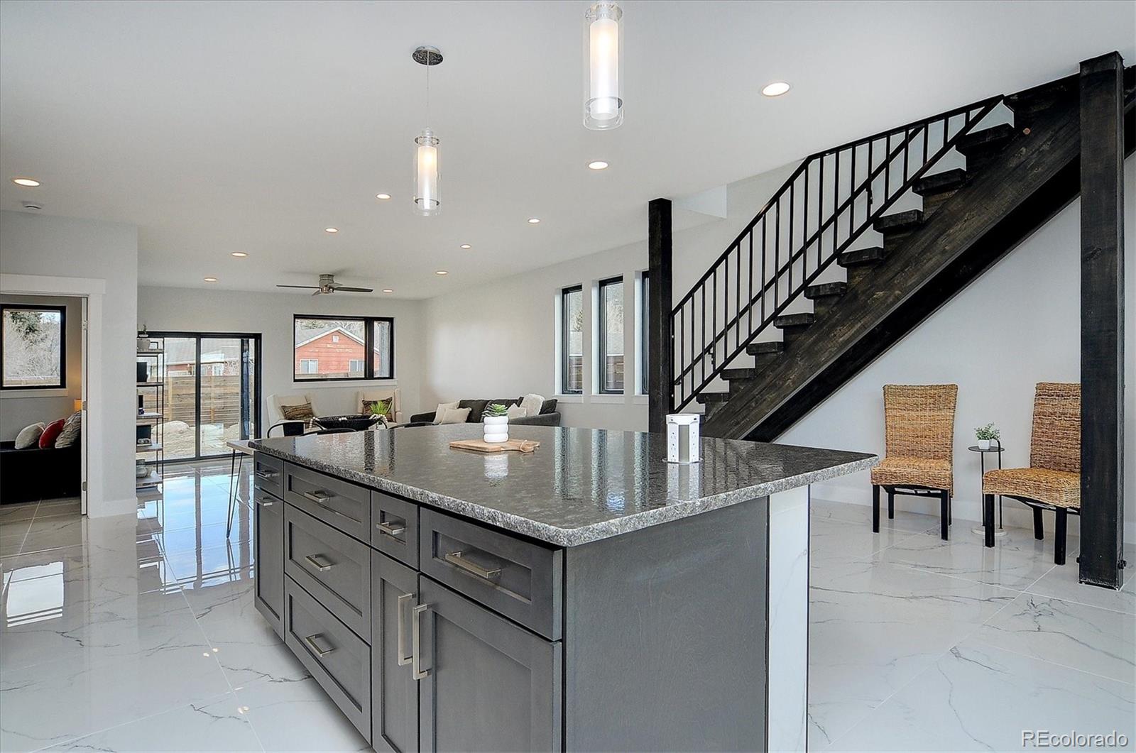 709 Marquette Avenue