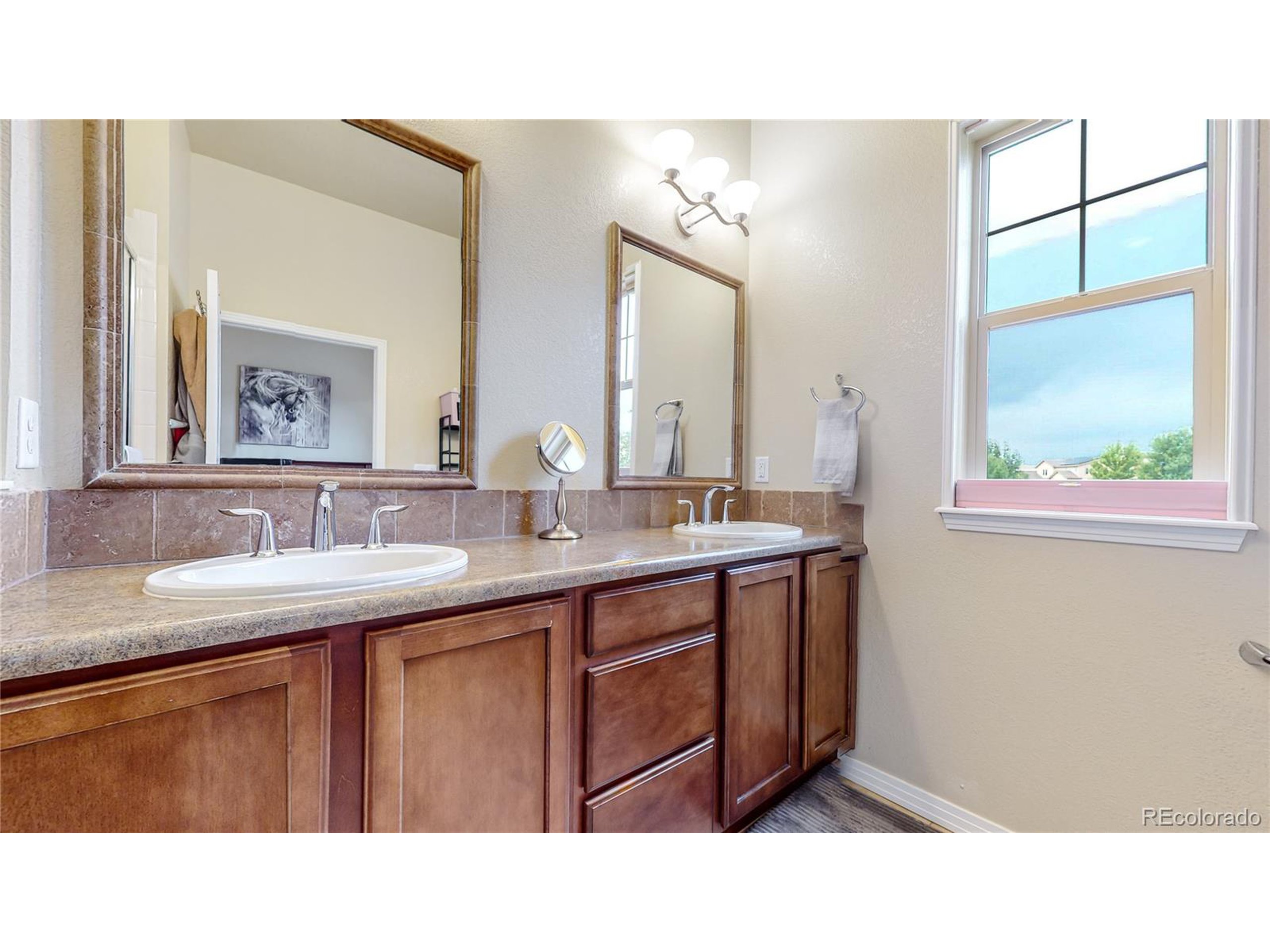 2248 W Hecla Dr