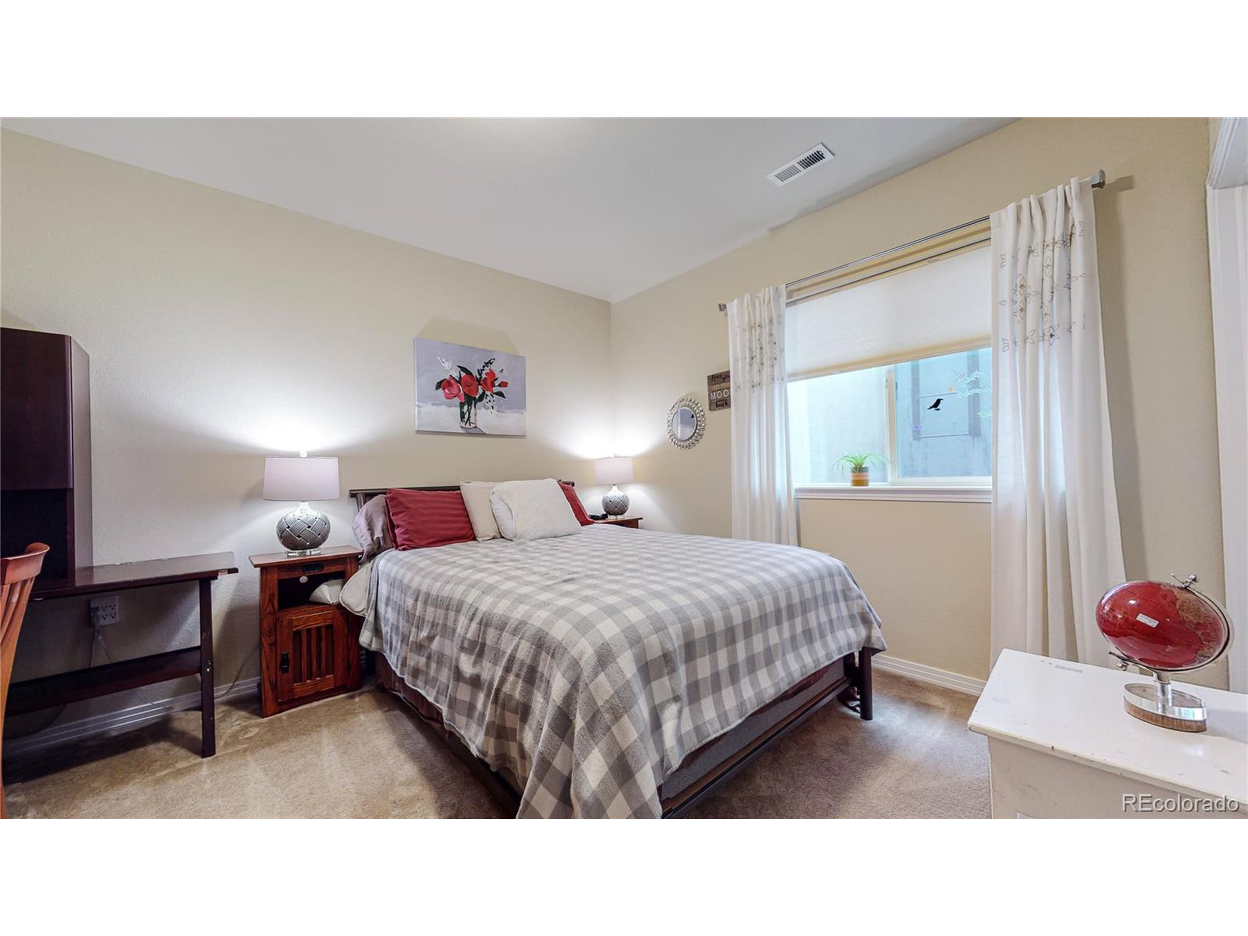 2248 W Hecla Dr