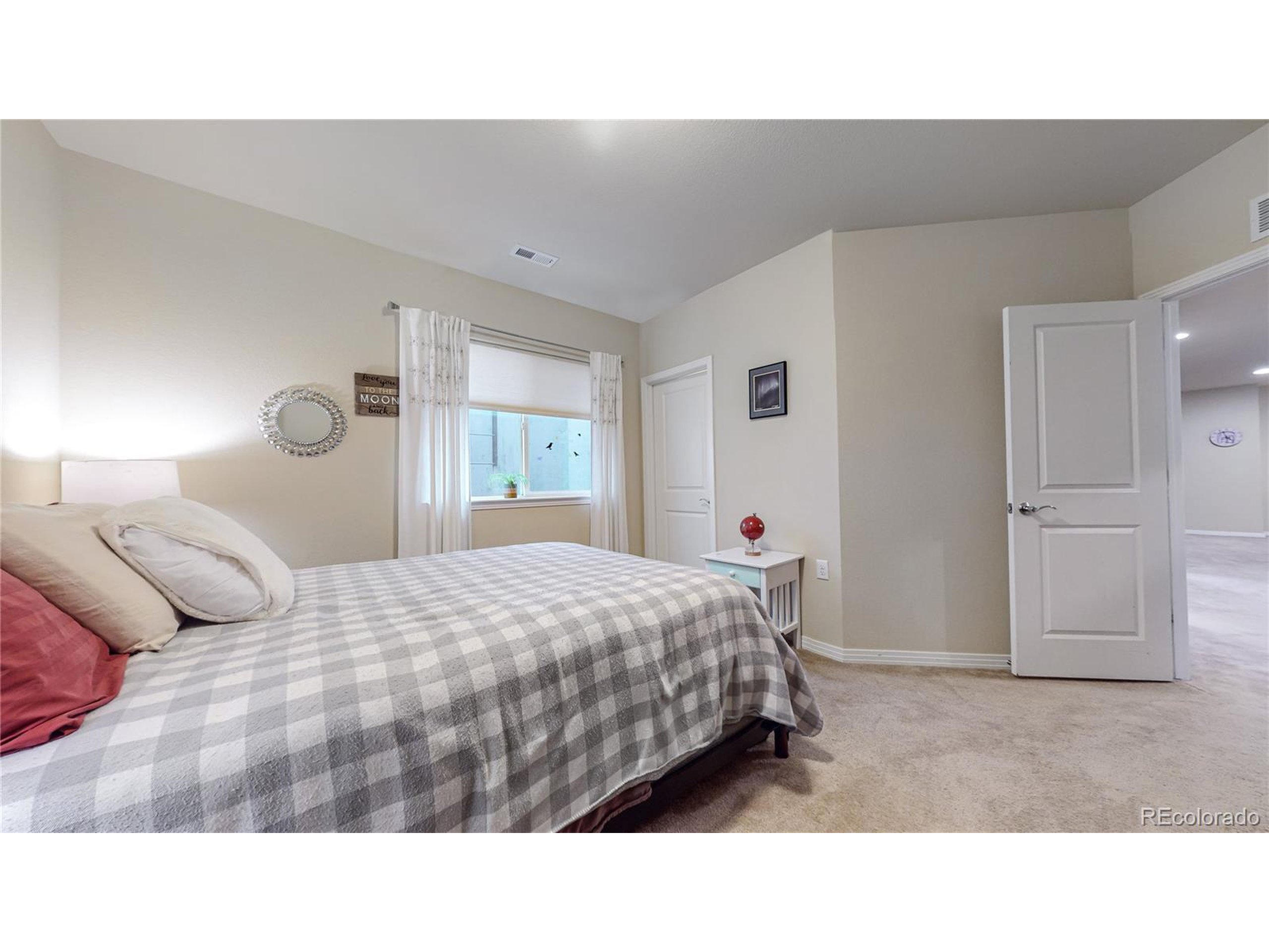2248 W Hecla Dr